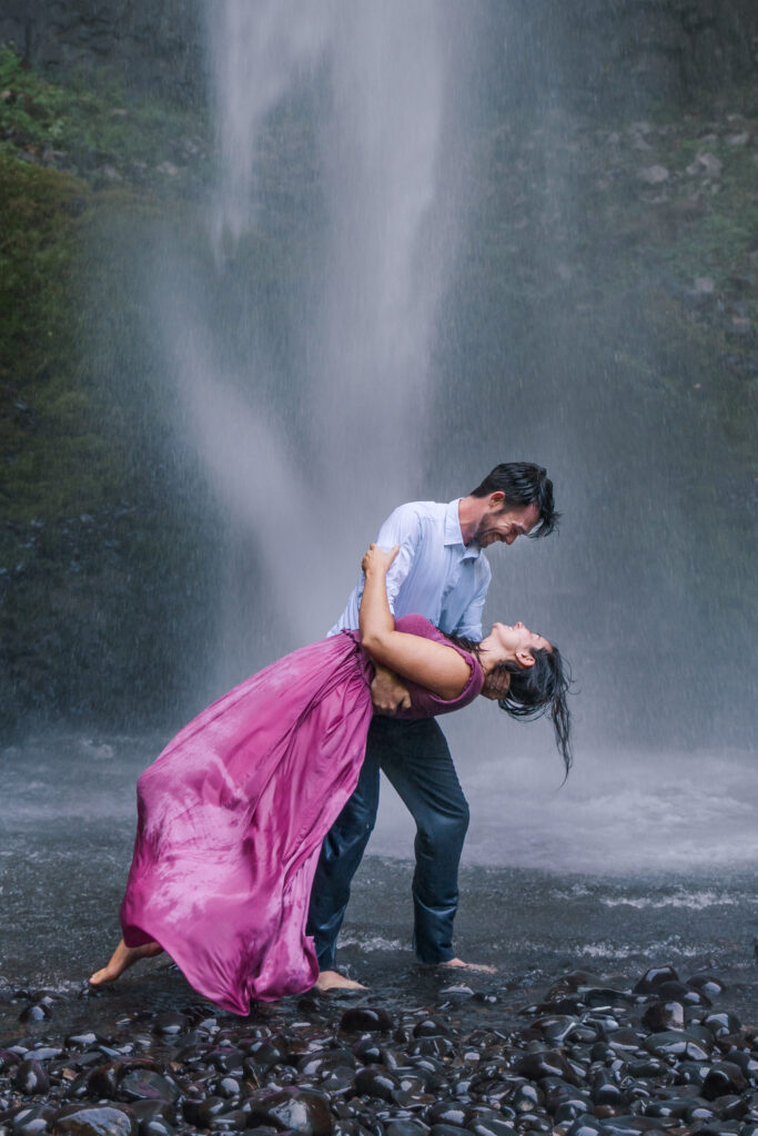 Charlotte NC Wedding Photographer, The Lilac Lion Photography, captures a beautiful engagement session at Latourell Falls in Oregon. 