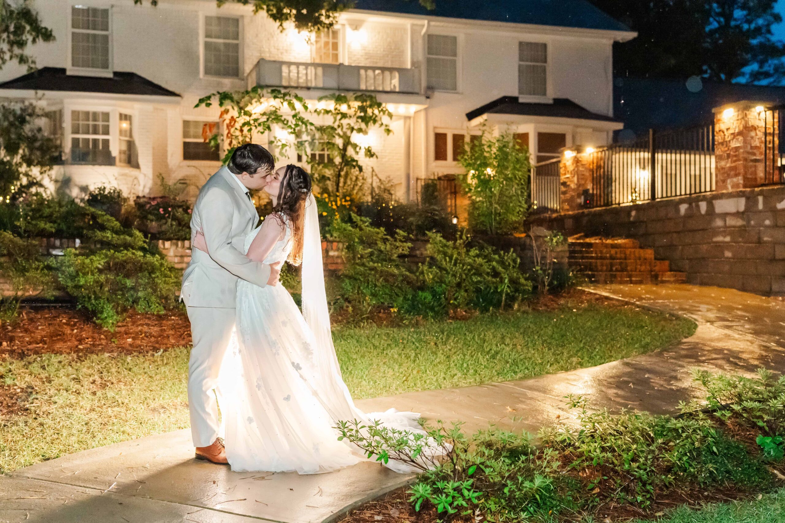 Couples portraits in the rain at Heron Hill Venue in Lexington South Carolina