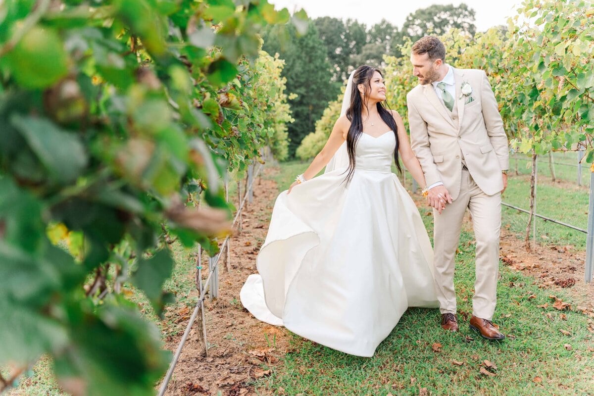 Dugaren Vineyards Wedding photography in North Carolina